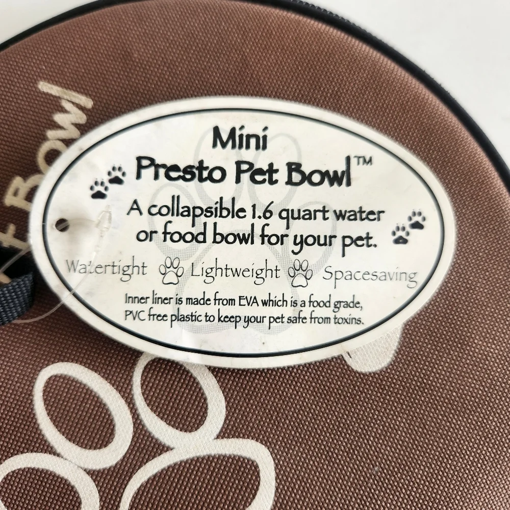 (2) Pet Food & Water Travel Collapsible Bowls Storage Case (1) Gallon(1)Quart
